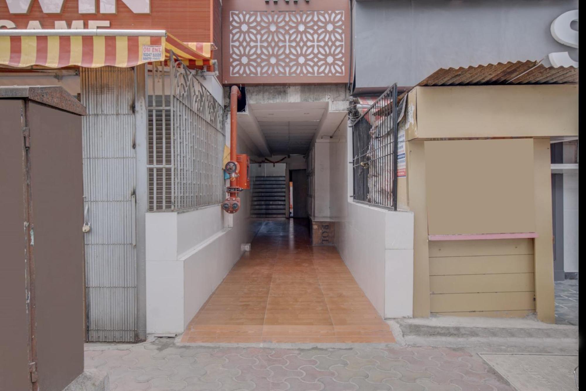 Hotel Spring Residency مومباي المظهر الخارجي الصورة