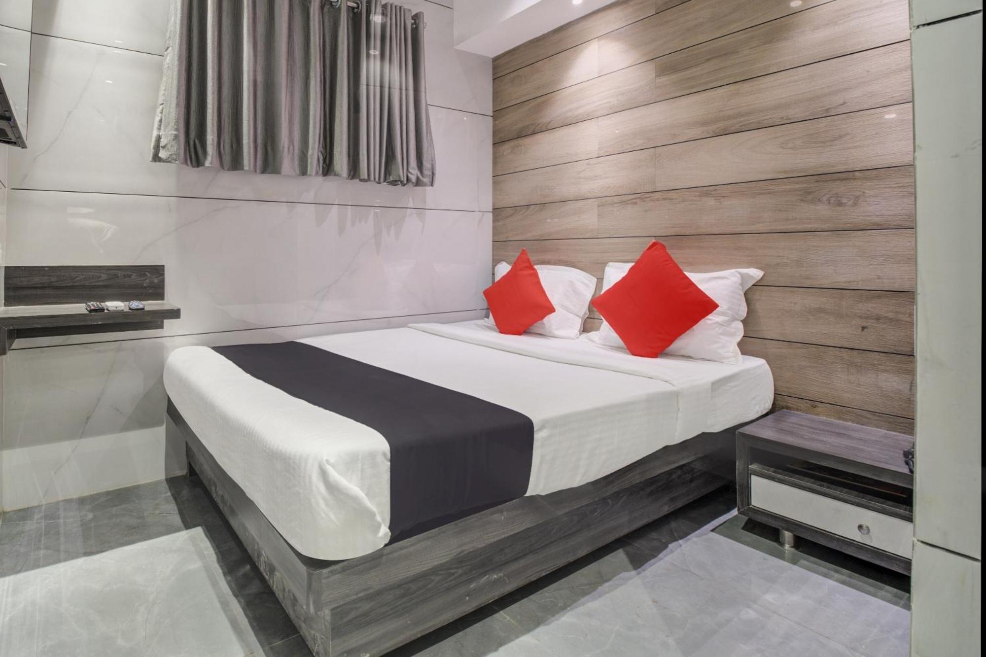 Hotel Spring Residency مومباي المظهر الخارجي الصورة