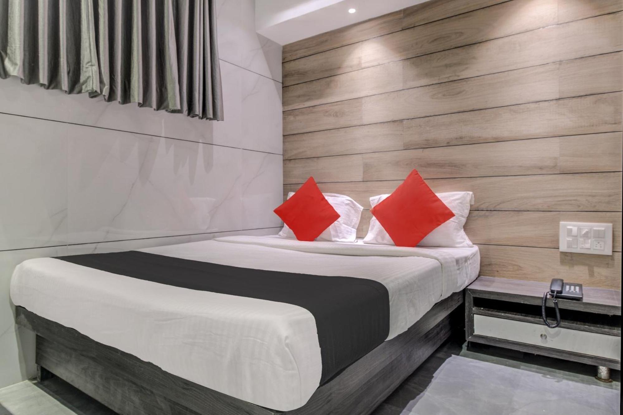 Hotel Spring Residency مومباي المظهر الخارجي الصورة