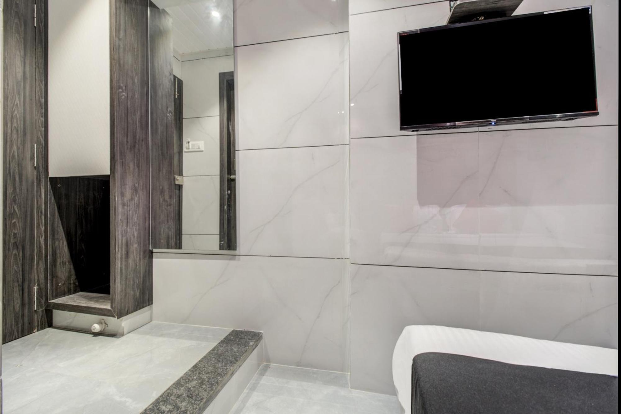 Hotel Spring Residency مومباي المظهر الخارجي الصورة